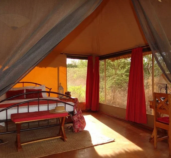 Ikweta Safari Lodge