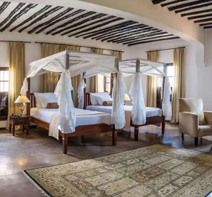 Kinasi Lodge