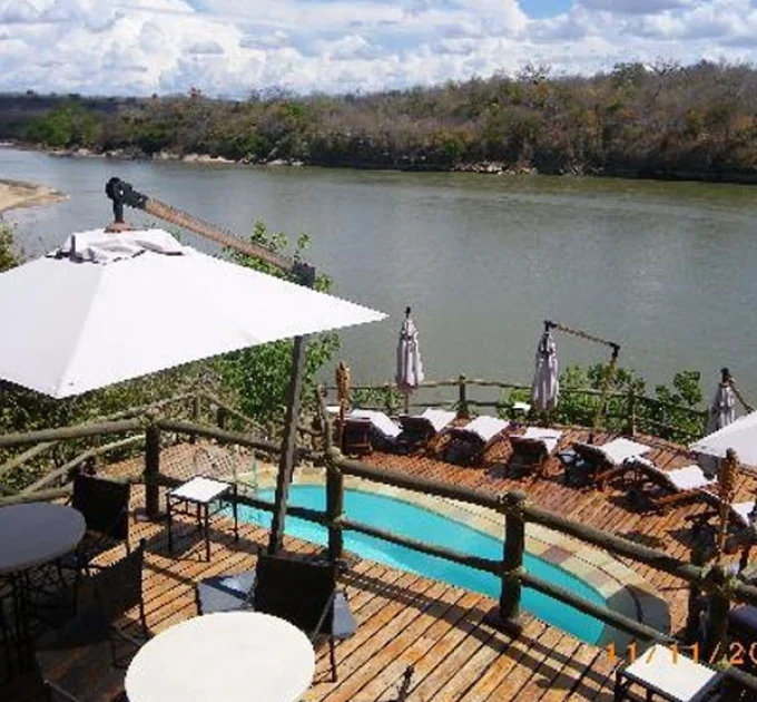 Mivumo River Lodge